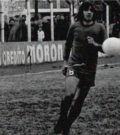 Football from the Seventies - a very Young Mario Kempes, Rosario
